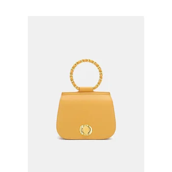 Luxury Handbags Women Bags Designer Metal Ring Saddle Bag Retro Niche Design Crossbody bags For Women 2019 Leather bag 
Luxury Handbags Women Bags Designer Metal Ring Saddle Bag Retro Niche Design Crossbody bags For Women 2019 Leather bag