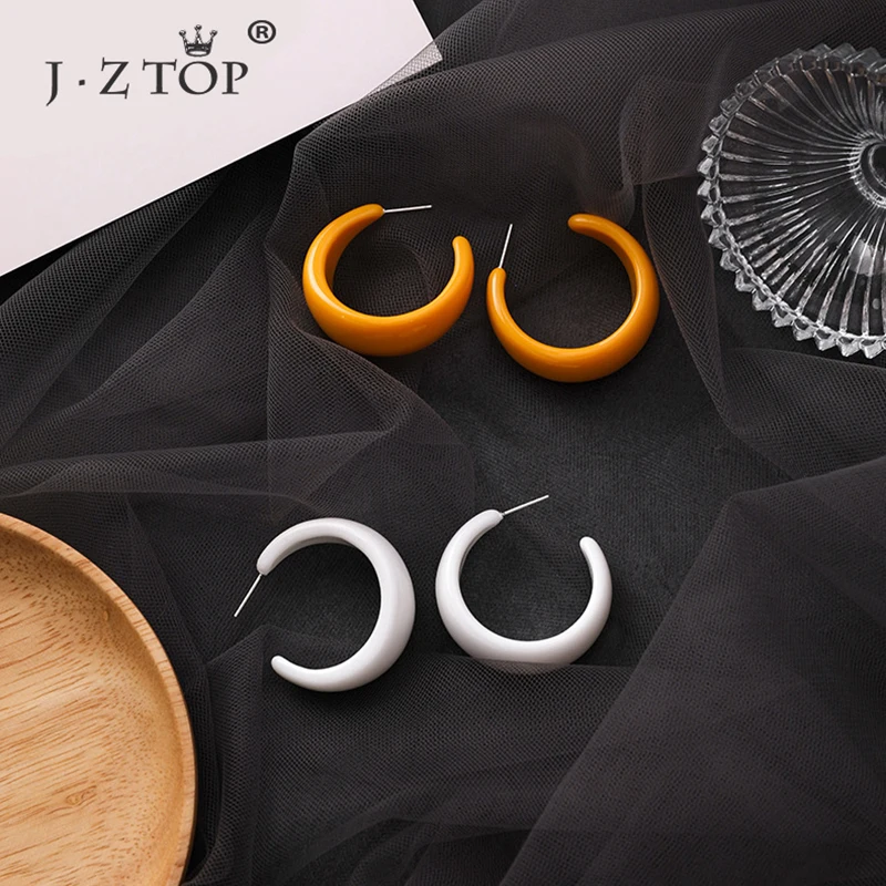 Ladies Solid Color Acrylic Hoop Earrings For Women Semicircular C Shape Earrings Simple Fashion Geometric Earrings Jewelry
Ladies Solid Color Acrylic Hoop Earrings For Women Semicircular C Shape Earrings Simple Fashion Geometric Earrings Jewelry