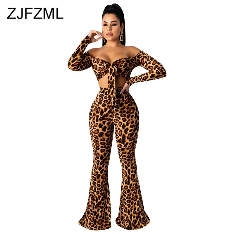 Snake Skin Leopard Print Sexy Two Piece Set Women Slash Neck Long Sleeve Crop Top And Flare Long Pant Sweat Suit Club Outfits
Snake Skin Leopard Print Sexy Two Piece Set Women Slash Neck Long Sleeve Crop Top And Flare Long Pant Sweat Suit Club Outfits