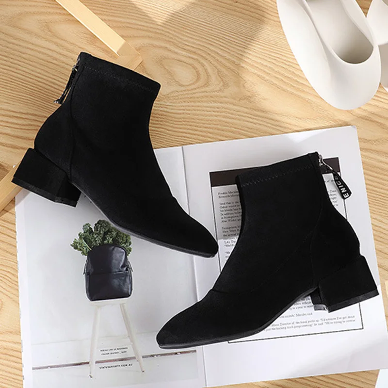 Martin Boots Woman 2019 Chic Punk Booties Flock Square Toe Thick Heels Back Zipper Fleece Winter Warm Black Female Shoes Solid
Martin Boots Woman 2019 Chic Punk Booties Flock Square Toe Thick Heels Back Zipper Fleece Winter Warm Black Female Shoes Solid