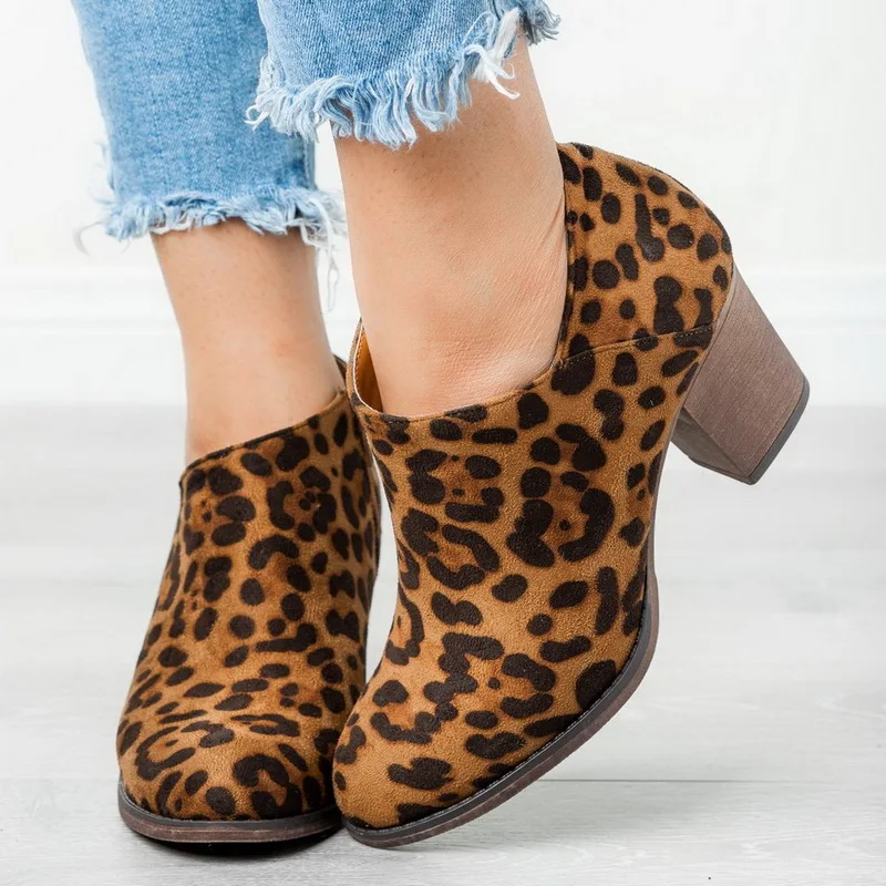 SHUJIN Women Pointed Toe PU Leather Short Boots Fashion Shallow Zipper Mid Chunky Block Heel Spring Autumn Ankle Boots 2019 New
SHUJIN Women Pointed Toe PU Leather Short Boots Fashion Shallow Zipper Mid Chunky Block Heel Spring Autumn Ankle Boots 2019 New