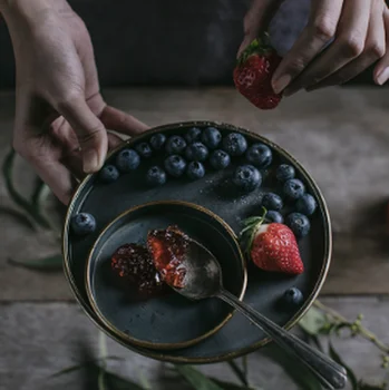 Kitchen Home Vintage Antique Round Metal Serving Tray Retro Dish Bread Dish Storage Tray Dinner Plates Tableware WJ815
Kitchen Home Vintage Antique Round Metal Serving Tray Retro Dish Bread Dish Storage Tray Dinner Plates Tableware WJ815