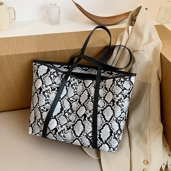 Luxury Handbag Women Bags Design Snakskin Pattern Quality Shoulder Bag Lady Large Capacity Shopping Bag Women Totes Purse
Luxury Handbag Women Bags Design Snakskin Pattern Quality Shoulder Bag Lady Large Capacity Shopping Bag Women Totes Purse