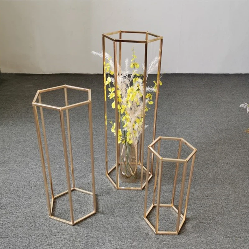 10PCS New Hexagon Wedding Column Gold Floor Vases Table Centerpiece Flower Vase Floral Arrangement Pillar Gold Props Decoration
10PCS New Hexagon Wedding Column Gold Floor Vases Table Centerpiece Flower Vase Floral Arrangement Pillar Gold Props Decoration