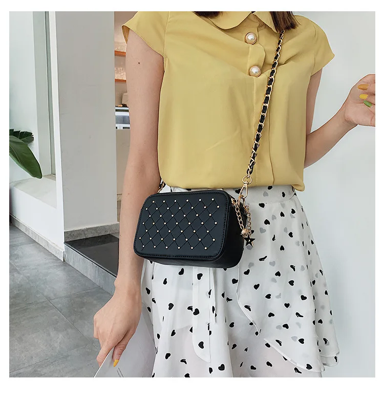 Women 2019 Chaozhou Korean version Baitao oblique Bag ins chain simple fashion small square bag
Women 2019 Chaozhou Korean version Baitao oblique Bag ins chain simple fashion small square bag