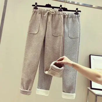 Women's pants Winter Thicken Lambskin Wool Pants Warm Female Casual Pants Loose Straight Pants Long Trousers WARM Plus Size
Women's pants Winter Thicken Lambskin Wool Pants Warm Female Casual Pants Loose Straight Pants Long Trousers WARM Plus Size