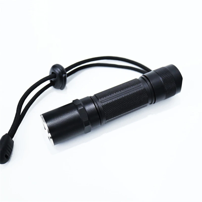 C28 Ultra Bright Flashlight 1100LM Powerful Torch Temperature Control Flashlight 18650 Battery IPX8 Waterproof Camping Light
C28 Ultra Bright Flashlight 1100LM Powerful Torch Temperature Control Flashlight 18650 Battery IPX8 Waterproof Camping Light