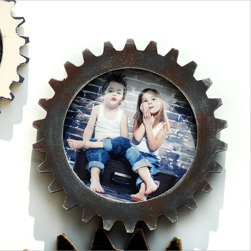 Retro Industrial Wind Photo Frame Creative Home Desktop Decoration Gear Photo Frame Decoration Wood Crafts
Retro Industrial Wind Photo Frame Creative Home Desktop Decoration Gear Photo Frame Decoration Wood Crafts