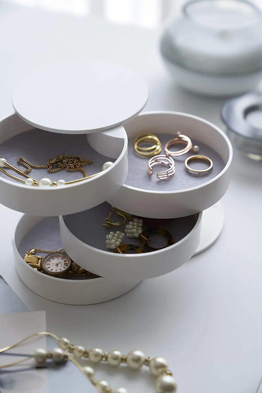 Jewelry Storage Box White Or Black 4-Layer Household Round Rotatable Accessory Storage Jewelry Case Boxes
Jewelry Storage Box White Or Black 4-Layer Household Round Rotatable Accessory Storage Jewelry Case Boxes