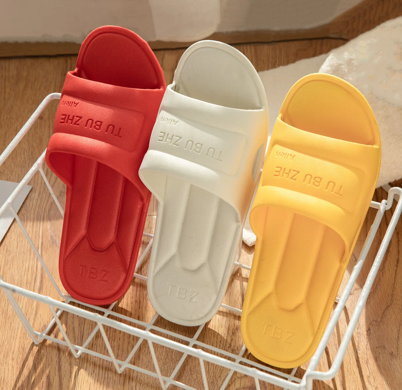 2020 Spring And Summer New Style Household Indoor Couples Sandals Anti-slip Wear-Resistant Bathroom Slippers Fashion Stripes San
2020 Spring And Summer New Style Household Indoor Couples Sandals Anti-slip Wear-Resistant Bathroom Slippers Fashion Stripes San