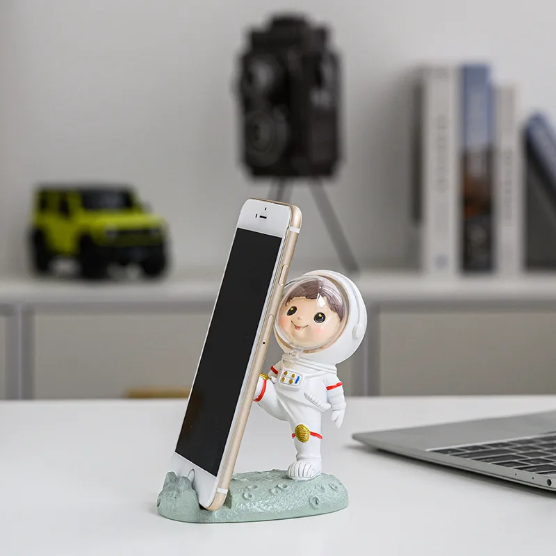 Phone Holder for Desk Creative Astronaut Stand Tablets Phone Holder Supporter for iPhone 13 12 11 X XS XR 8 7 6
Phone Holder for Desk Creative Astronaut Stand Tablets Phone Holder Supporter for iPhone 13 12 11 X XS XR 8 7 6