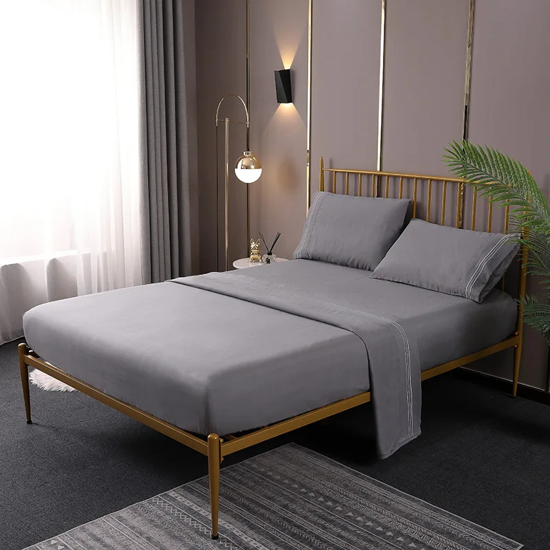 Luxury Polyester Cotton Solid Color Embroidery Bedding Set (flat Sheet, Fitted Sheet, Standard Pillowcase)
Luxury Polyester Cotton Solid Color Embroidery Bedding Set (flat Sheet, Fitted Sheet, Standard Pillowcase)
