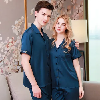 Simulation Silk Couple Pajamas Female Summer Short-sleeved Silk Thin Section Men's Plus Size Ice Silk Home Service Cardigan Suit
Simulation Silk Couple Pajamas Female Summer Short-sleeved Silk Thin Section Men's Plus Size Ice Silk Home Service Cardigan Suit