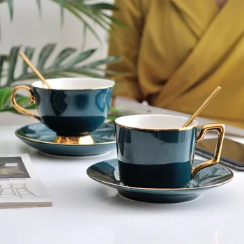 Nordic Simple Gold Drawing Ceramic Coffee Cup Saucer Set with Spoon Tray Flower Tea Afternoon Teatime Delicate Coffee Mug Teacup
Nordic Simple Gold Drawing Ceramic Coffee Cup Saucer Set with Spoon Tray Flower Tea Afternoon Teatime Delicate Coffee Mug Teacup