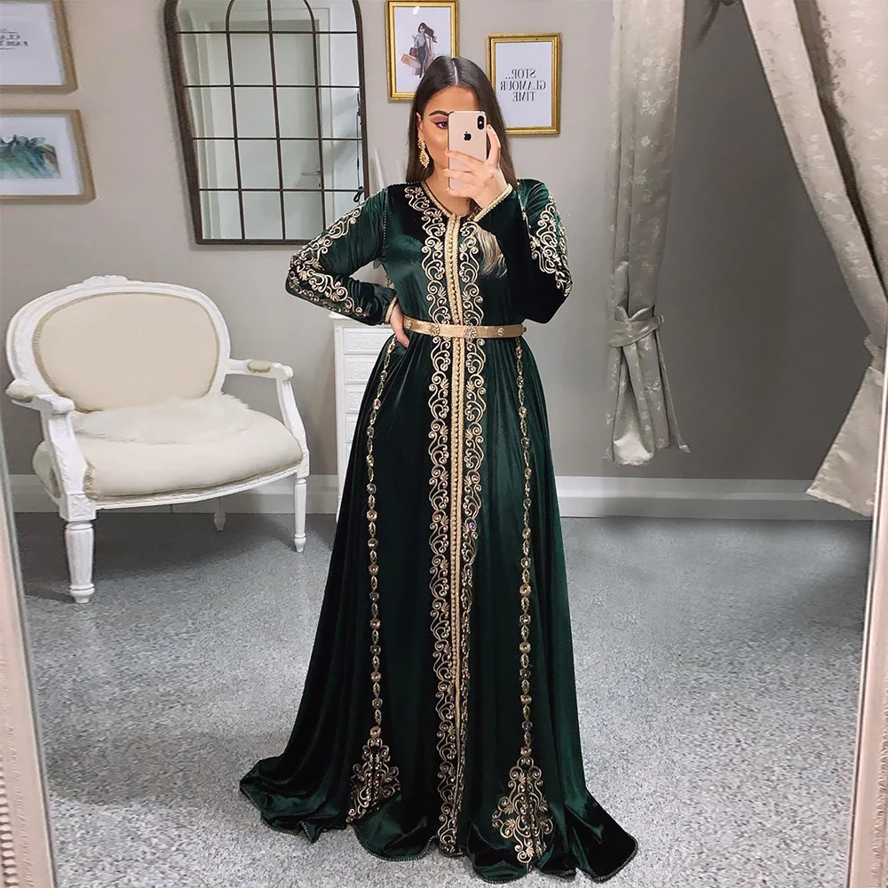 New Black Velvet Moroccan Kaftan Evening Dresses Long Golden Appliques Saudi Arabic Muslim Special Occasion Custom Made
New Black Velvet Moroccan Kaftan Evening Dresses Long Golden Appliques Saudi Arabic Muslim Special Occasion Custom Made