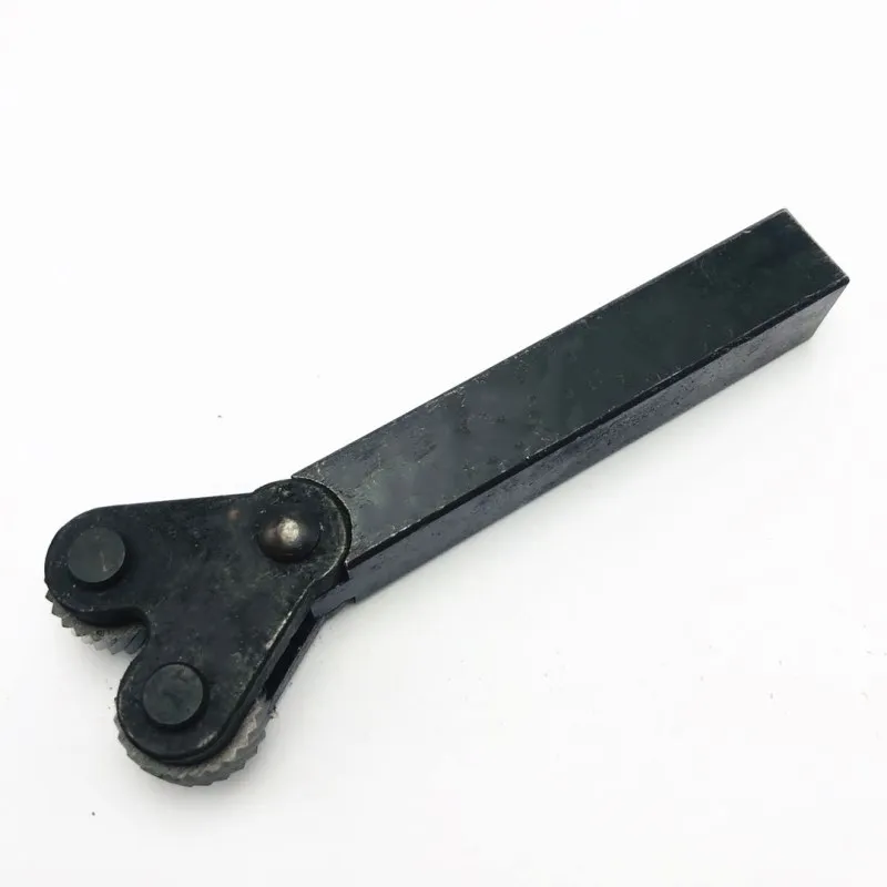 1PCS mesh knurling cutter 0.6mm 1.0mm 2.0mm HSS inner hole embossing wheel steel lathe tool holder embossing wheel 16mmX18mm hob 
1PCS mesh knurling cutter 0.6mm 1.0mm 2.0mm HSS inner hole embossing wheel steel lathe tool holder embossing wheel 16mmX18mm hob