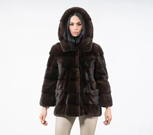 2021 new real mink fur coat factory direct sales winter slim warm female mink fur hooded jacket
2021 new real mink fur coat factory direct sales winter slim warm female mink fur hooded jacket