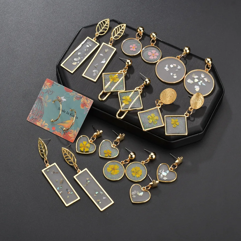 Korea Geometric Transparent Acrylic Slice Flower Dangle Drop Earrings For Women Fashion Trendy Alloy Round Square Heart Jewelry
Korea Geometric Transparent Acrylic Slice Flower Dangle Drop Earrings For Women Fashion Trendy Alloy Round Square Heart Jewelry