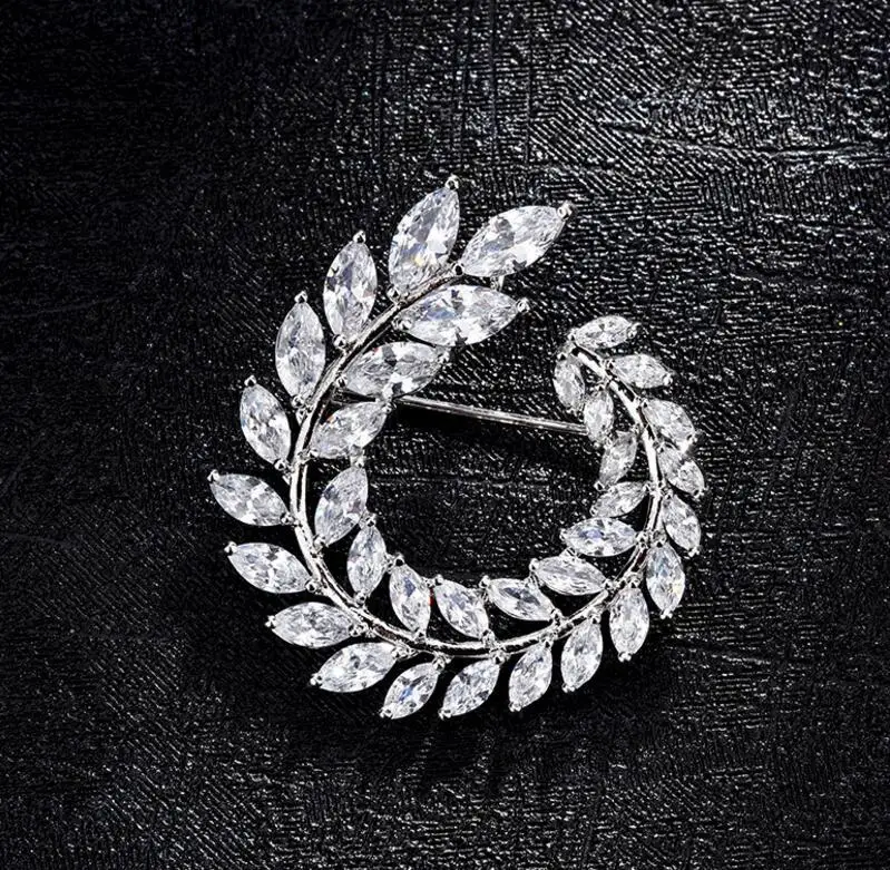 SHIFEEL New Fashion Simple Style Delicate Micro-inlaid Zircon Leaves Brooch Women‘s High-end Suit Coat Brooches
SHIFEEL New Fashion Simple Style Delicate Micro-inlaid Zircon Leaves Brooch Women‘s High-end Suit Coat Brooches