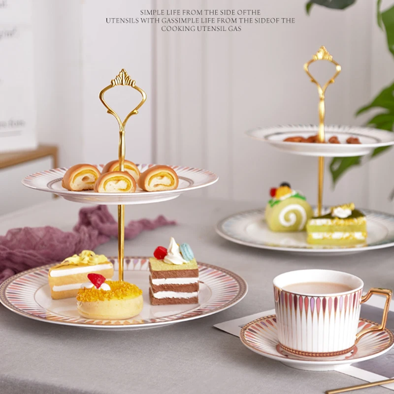 Ceramic fruit plate European style three layer pastry plate cake plate multi layer pastry plate living room creative candy tray
Ceramic fruit plate European style three layer pastry plate cake plate multi layer pastry plate living room creative candy tray