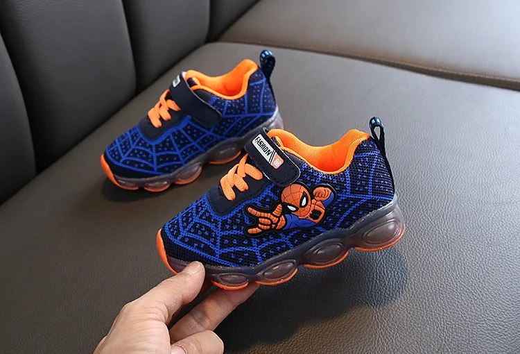 Spider man Kids Shoes With Lights Autumn Winter Toddler Boys Glowing Sneakers Children's Sports Shoes Girls Warm Led Sneakers