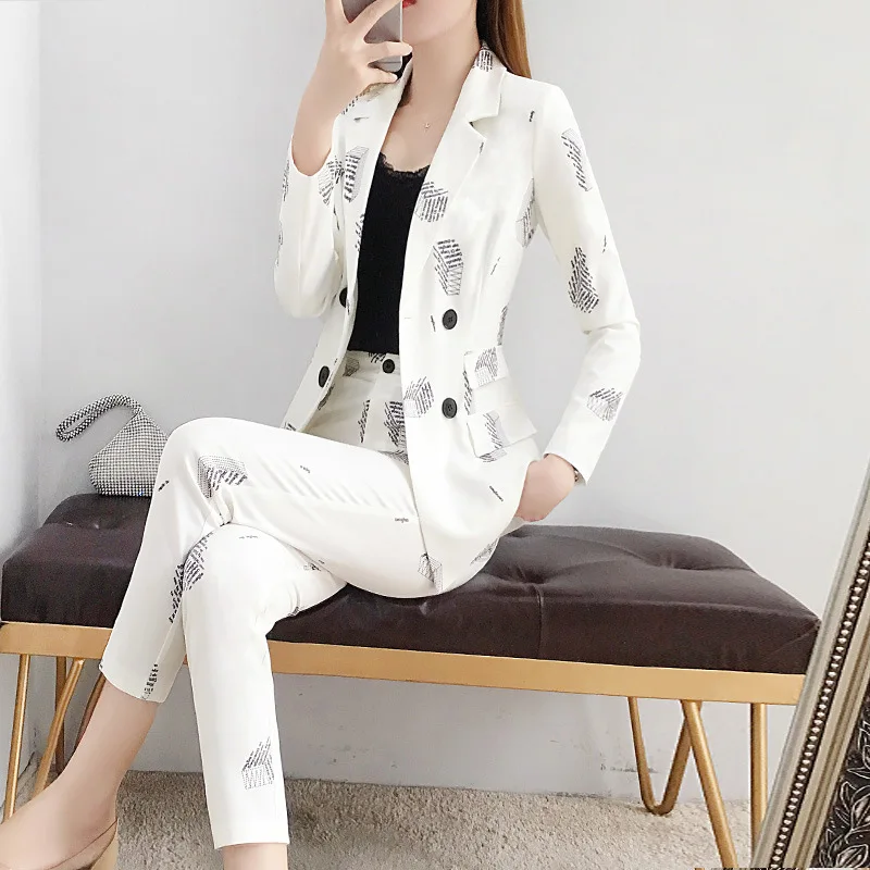 Ladies suit autumn new casual fashion print double-breasted suit temperament trousers suit wild women's two-piece suit
Ladies suit autumn new casual fashion print double-breasted suit temperament trousers suit wild women's two-piece suit