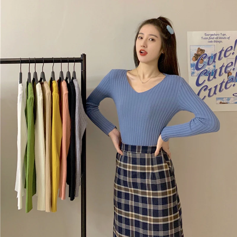 Solid Color Woman Sweaters Korean Fashion Basic All-match V-Neck Knitted Sweater Black Elegant Casual Ladies Tops Winter Autumn 
Solid Color Woman Sweaters Korean Fashion Basic All-match V-Neck Knitted Sweater Black Elegant Casual Ladies Tops Winter Autumn