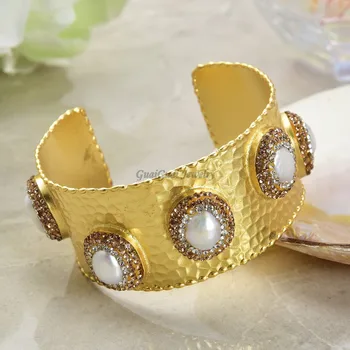 GG Jewelry Cultured White Baroque Pearl Golden Plated Bangle Cuff Bracelet 
GG Jewelry Cultured White Baroque Pearl Golden Plated Bangle Cuff Bracelet