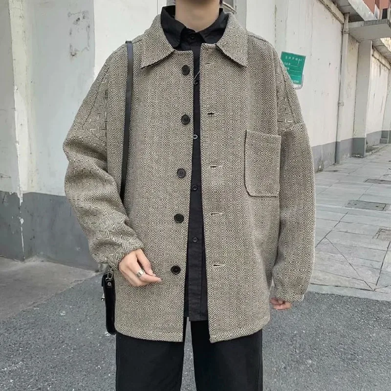 Korean Thick Woolen Coat Men's Fashion Retro Casual Short Woolen Coat Men Loose Autumn Woolen Jacket Men Mens Overcoat M-2XL
Korean Thick Woolen Coat Men's Fashion Retro Casual Short Woolen Coat Men Loose Autumn Woolen Jacket Men Mens Overcoat M-2XL