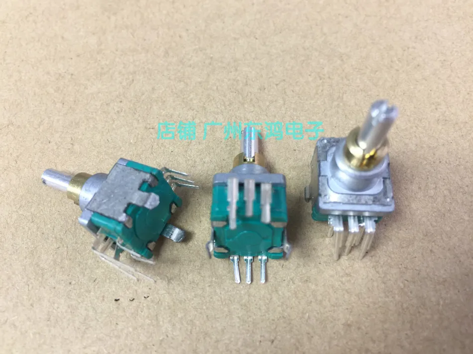 2PCS/LOT ALPS Alpine encoder + reset belt switch, double shaft 30 positioned, 15 pulse shaft length 17mm round shaft
2PCS/LOT ALPS Alpine encoder + reset belt switch, double shaft 30 positioned, 15 pulse shaft length 17mm round shaft