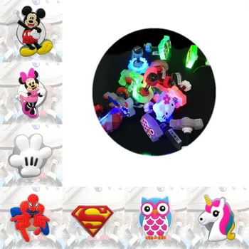 4pcs/lot Mickey LED Lighted Spring Shoe Charms Avenger Flashing Shoes Accessories Unicorns Croc Charms JIBZ Kids Party Gift 
4pcs/lot Mickey LED Lighted Spring Shoe Charms Avenger Flashing Shoes Accessories Unicorns Croc Charms JIBZ Kids Party Gift
