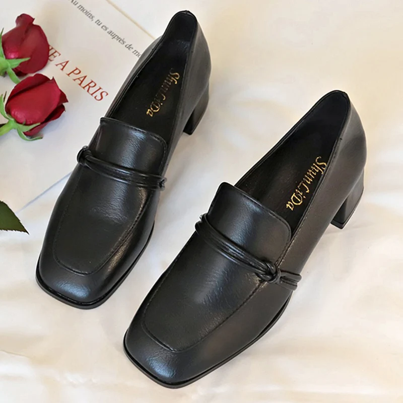 Spring Fashion Black Leather Flats Shoes Women Classic Slip On Square Toe Business Oxford Casual Comfort Boat Shoes Loafers 
Spring Fashion Black Leather Flats Shoes Women Classic Slip On Square Toe Business Oxford Casual Comfort Boat Shoes Loafers