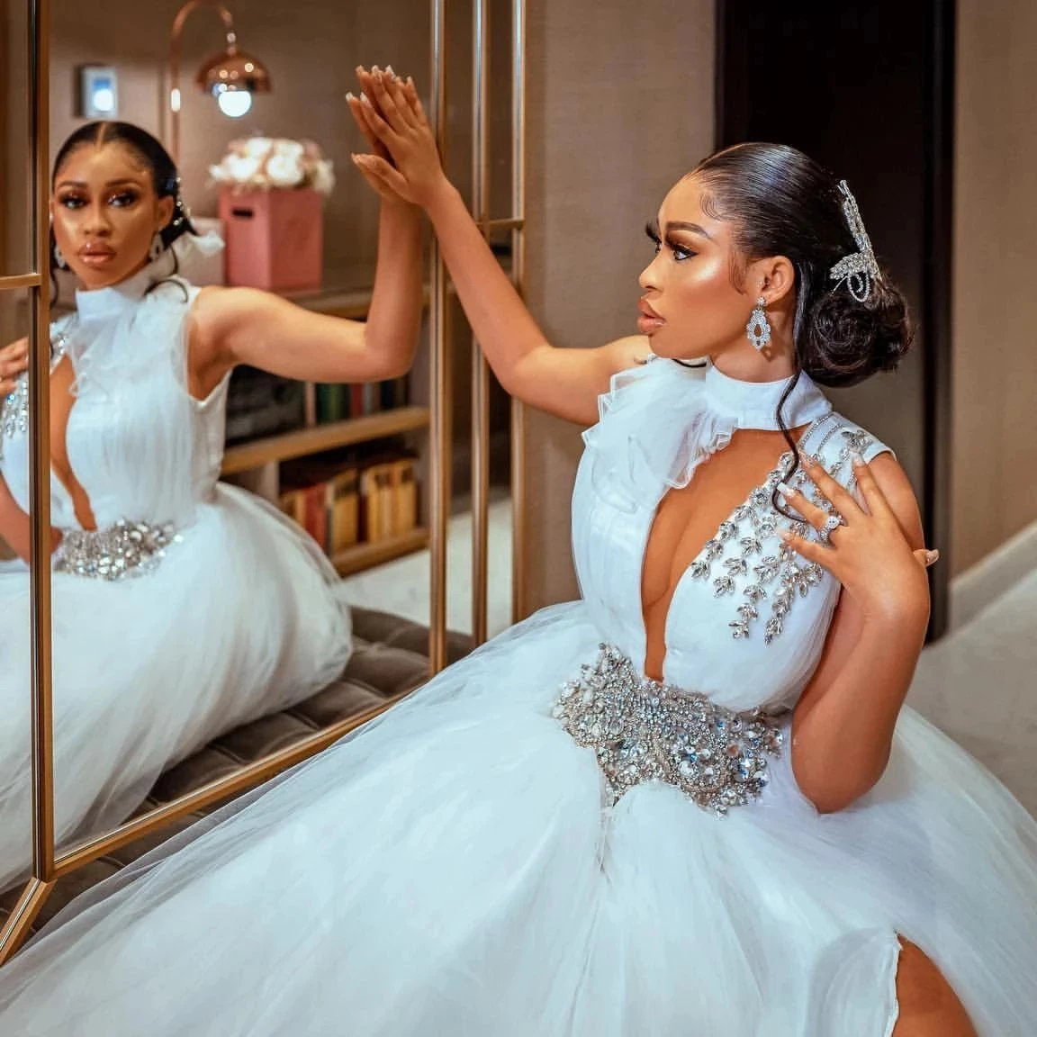 Beading Wedding Dress High Neck 2021 Arabic Sleeveless Tulle A Line Boho Bridal Gowns Sexy Side Sllit African Girls Vestido
Beading Wedding Dress High Neck 2021 Arabic Sleeveless Tulle A Line Boho Bridal Gowns Sexy Side Sllit African Girls Vestido