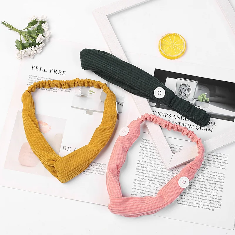 Elastic Headbands Korean New Women Lady Headband Print Hair Band with Button for mask Cotton Headband Turban Hair Accessories
Elastic Headbands Korean New Women Lady Headband Print Hair Band with Button for mask Cotton Headband Turban Hair Accessories