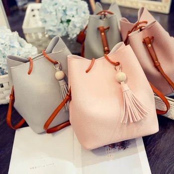New Bucket Bag Female Bag Wood Beads Mother Bag Fashion Tassel Portable Diagonal Shoulder Bag Drop Shipping
New Bucket Bag Female Bag Wood Beads Mother Bag Fashion Tassel Portable Diagonal Shoulder Bag Drop Shipping