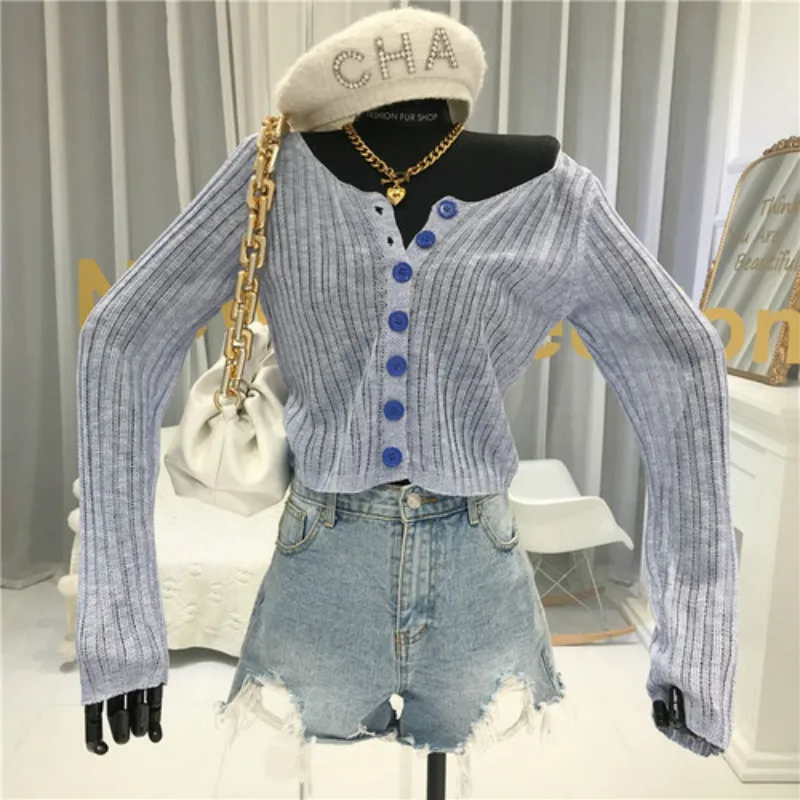 Sweet Button Solid Color Long-Sleeved Sunscreen Knitted Cardigan Female 2020 Summer New Thin Loose Sweater Short Woman Top Femme
Sweet Button Solid Color Long-Sleeved Sunscreen Knitted Cardigan Female 2020 Summer New Thin Loose Sweater Short Woman Top Femme
