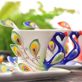 Hot Sale Enamel Peacock Coffee Mugs Procelain Tea Cups and Mugs with Saucer Spoon Sets Creative Drinkware
Hot Sale Enamel Peacock Coffee Mugs Procelain Tea Cups and Mugs with Saucer Spoon Sets Creative Drinkware