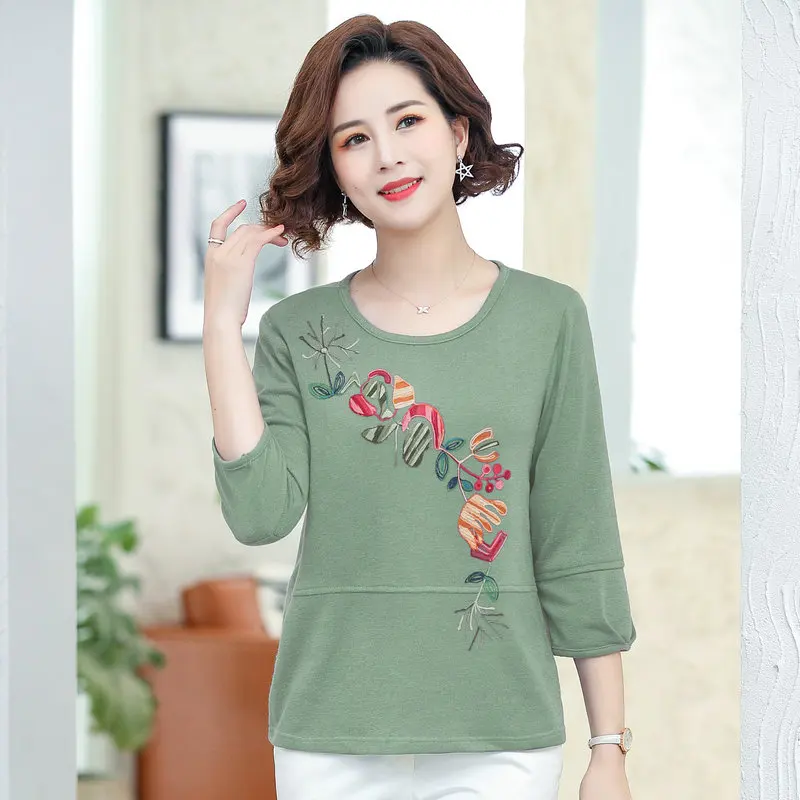 Flower Embroidery Blouses Women Spring Chic Classt Green Red Blue Chinese Stitchwork Top Woman O-neck Half Sleeve Blouse 2020
Flower Embroidery Blouses Women Spring Chic Classt Green Red Blue Chinese Stitchwork Top Woman O-neck Half Sleeve Blouse 2020