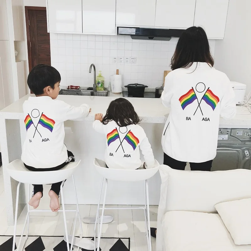 2019 New UV Protection Shirts for Family Matching Coats Outwear Parent Children Back Rainbow Embroidered Jackets Mom Son Outfits
2019 New UV Protection Shirts for Family Matching Coats Outwear Parent Children Back Rainbow Embroidered Jackets Mom Son Outfits