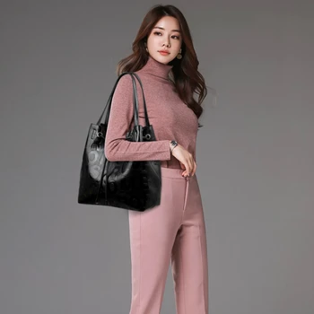 Ladies Fashion Letter Pattern Tote Package Quality Large Capacity Handbags Retro Single Shoulder Bags Crossbody Bag Louis Brand
Ladies Fashion Letter Pattern Tote Package Quality Large Capacity Handbags Retro Single Shoulder Bags Crossbody Bag Louis Brand
