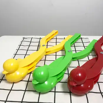 3/4Pcs Plastic Winter Outdoor Sports Snowball Fight Clips Children Play Toy easy to use good flexibility perfect gift for winter
3/4Pcs Plastic Winter Outdoor Sports Snowball Fight Clips Children Play Toy easy to use good flexibility perfect gift for winter