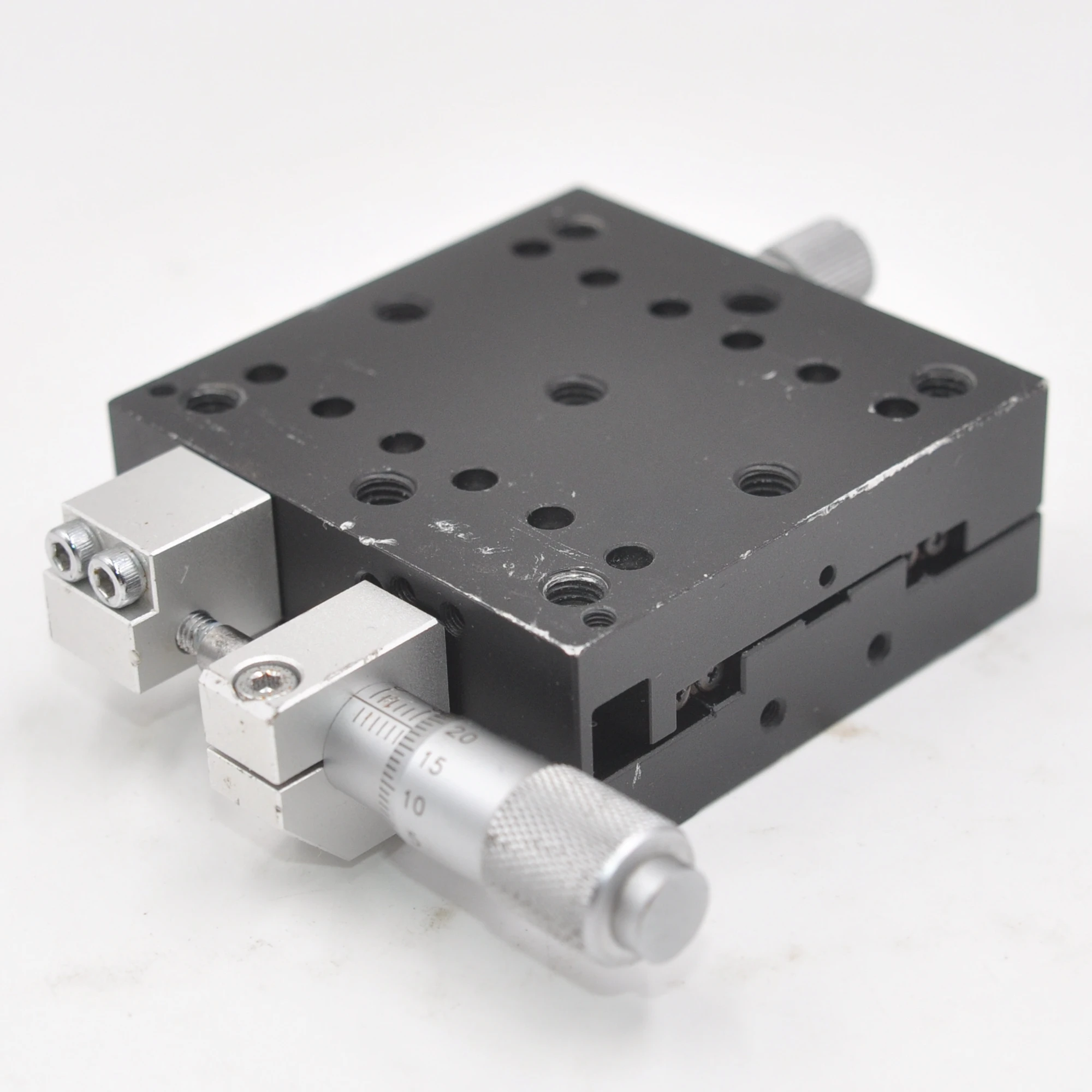 TAM-651S-M6 Sigma manual X Y axis precision optical displacement platform fine adjustment slide table aluminum alloy
TAM-651S-M6 Sigma manual X Y axis precision optical displacement platform fine adjustment slide table aluminum alloy