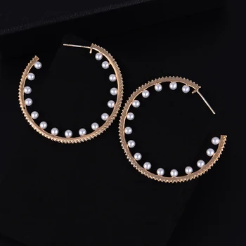 LARRAURI Elegant Pearl Earrings New Fashion Handmade Women Jewelry Statement Gold Hoop Earrings Noble Symbol for Women Jewelry 
LARRAURI Elegant Pearl Earrings New Fashion Handmade Women Jewelry Statement Gold Hoop Earrings Noble Symbol for Women Jewelry