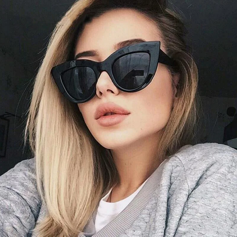 KAMMPT Sexy Cat Eye Sunglasses Women Brand Designer Mirror Black Triangle Sun Glasses Female Lens Shades for Ladies Eyewear
KAMMPT Sexy Cat Eye Sunglasses Women Brand Designer Mirror Black Triangle Sun Glasses Female Lens Shades for Ladies Eyewear