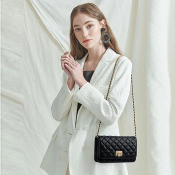 WilliamPolo Women's bag 2020 new bag female messenger chain bag shoulder leather small square bag women's sheepskin small bag
WilliamPolo Women's bag 2020 new bag female messenger chain bag shoulder leather small square bag women's sheepskin small bag