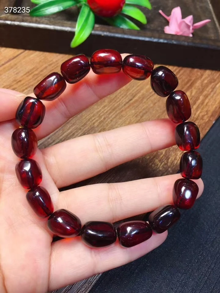 Genuine Natural Blood Red Amber Bracelet 10x8mm Women Stretch Stretch Oval Beads Bracelet Jewelry AAAAA
Genuine Natural Blood Red Amber Bracelet 10x8mm Women Stretch Stretch Oval Beads Bracelet Jewelry AAAAA
