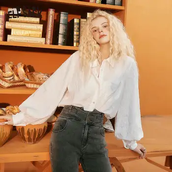 ELFSACK Solid Minimalist Single Breasted Casual Women Shirts,2020 Autumn ELF Pure Lantern Sleeve Korean Ladies,Basic Daily Top 
ELFSACK Solid Minimalist Single Breasted Casual Women Shirts,2020 Autumn ELF Pure Lantern Sleeve Korean Ladies,Basic Daily Top