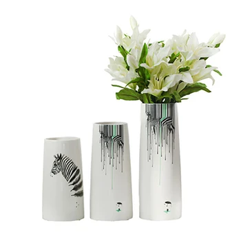 Nordic minimalist zebra ceramic vase decoration living room dining table flower arrangement dried flower lily home decoration
Nordic minimalist zebra ceramic vase decoration living room dining table flower arrangement dried flower lily home decoration