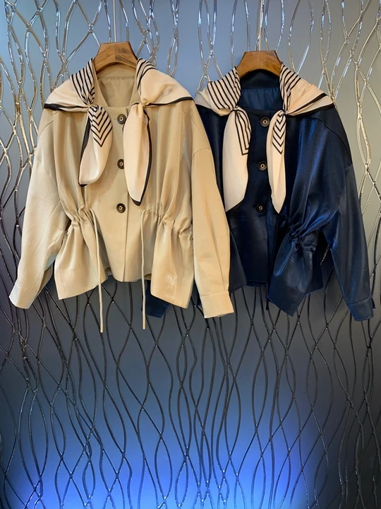 Early Autumn, 2019 New Women Irregular College Wind Stitching Neckband Draw-rope Receiving Long Sleeve Short Jacket 904
Early Autumn, 2019 New Women Irregular College Wind Stitching Neckband Draw-rope Receiving Long Sleeve Short Jacket 904