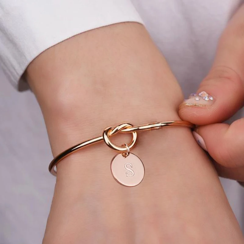 Fashion Knot Initial Bangle Bracelets for Girls A-Z 26 Letters Alphabet Charm Pendant Bracelet for Women Girls Jewelry Pulseiras
Fashion Knot Initial Bangle Bracelets for Girls A-Z 26 Letters Alphabet Charm Pendant Bracelet for Women Girls Jewelry Pulseiras